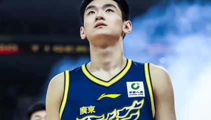 胜深圳却出3失意者！王洪泽撞新秀墙，胡明轩仍迷，张皓嘉该弃用|徐杰|篮板|崔永熙|比赛|坚决性_新浪体育_新浪新闻